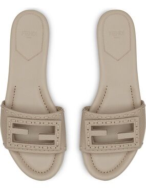 Fendi Signature Slide Sandals in Tortor NWOB